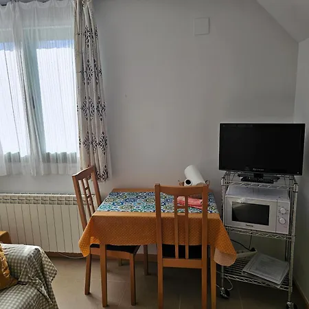 Апартаменты Atico De 25 Mts En Urbanizacion Argualas