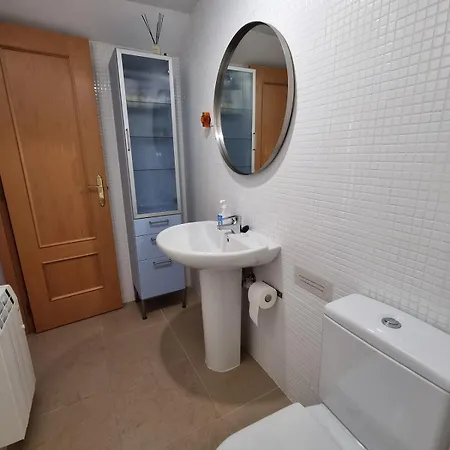 Atico De 25 Mts En Urbanizacion Argualas アパート *